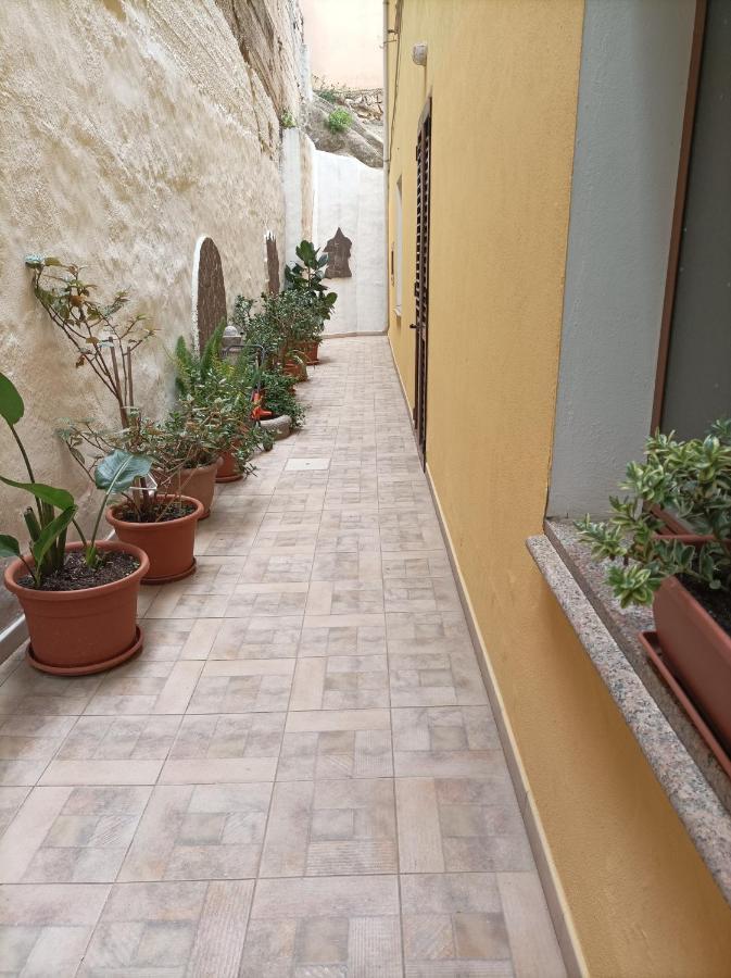 La Dependance Di Andreina Apartment Baunei Luaran gambar